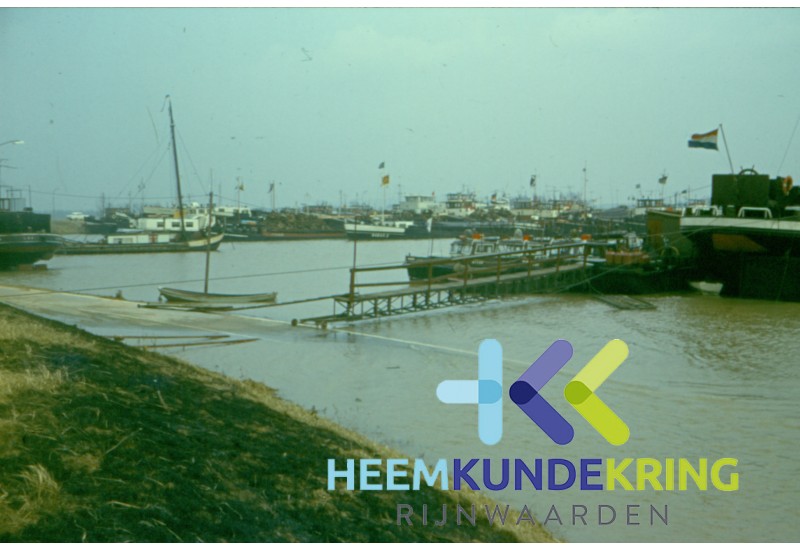Tuindorp 1970 Hoogwater Vluchthaven Coll. H.Meijer F0000033